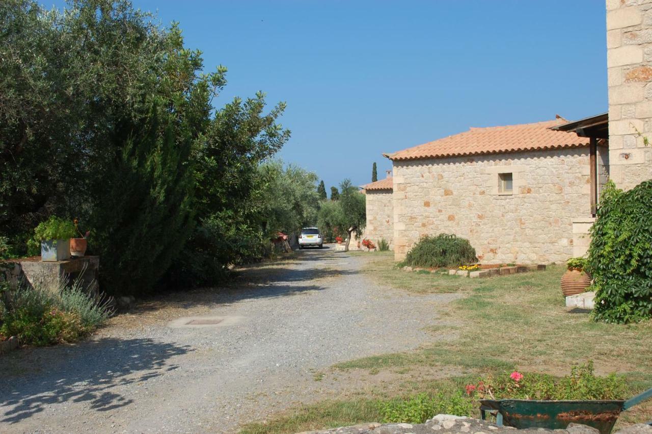 Amoni Holiday Homes Kardamyli Exterior photo